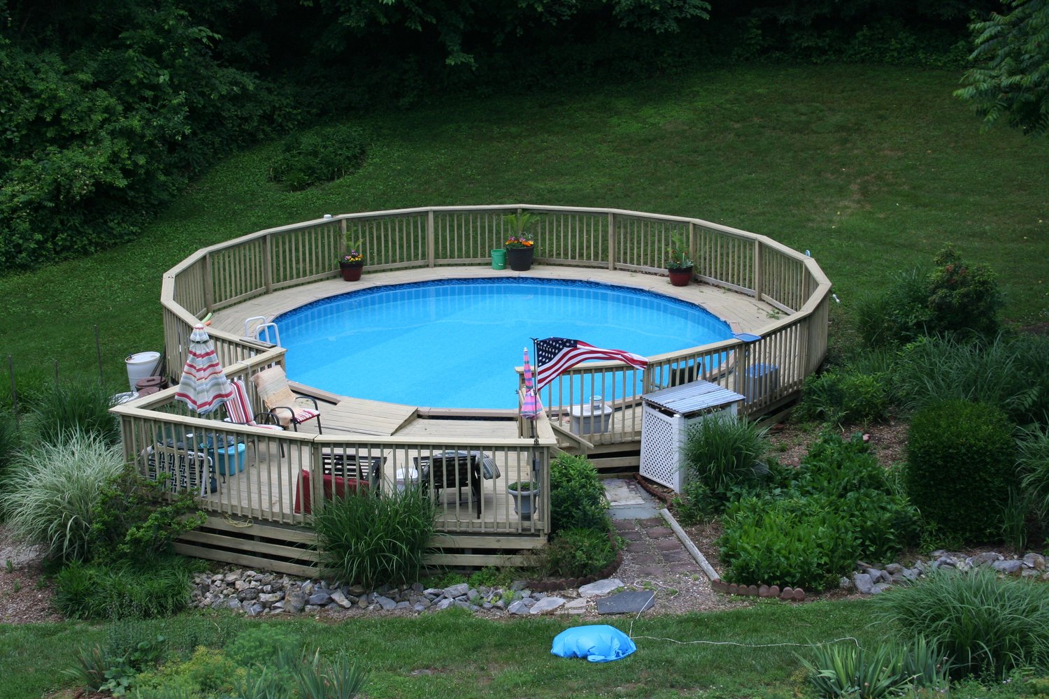 how deep is an above ground pool